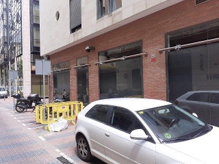 Local comercial en C/ Alcalde Fuster - Lleida -