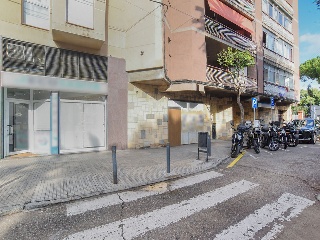Local en Av Burgos, Mollet del Vallès (Barcelona)