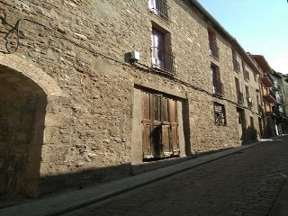 Edificio en construcción en C/ Om - Berga - Barcelona 