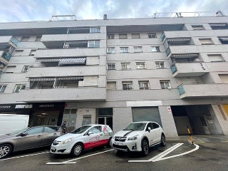 Piso y garaje en C/ Bahía Blanca, Reus (Tarragona)