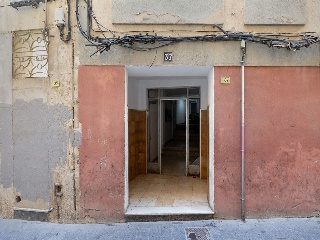 Piso en C/ Montcada, Tortosa (Tarragona)
