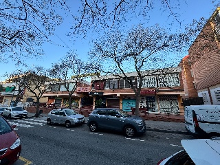 Local comercial en C/ Antonio Machado - Castelldefels - Barcelona