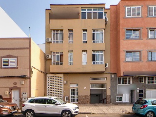 Piso con plaza de garaje en C/ Agaete