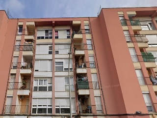 Piso en  C/ Torras i Bages, Salt (Girona)