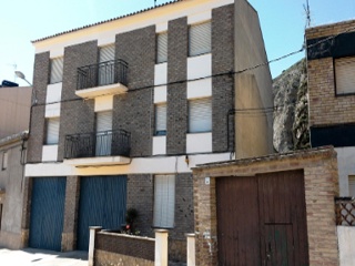 Local en C/ Jacint Verdaguer, Os de Balaguer (Lleida)