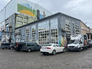 Nave industrial en Ba La Central, Camargo (Cantabria)