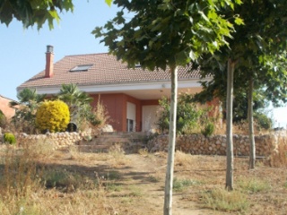 Chalet en C/ Carretera CV-193-20, Villares de Órbigo (León)