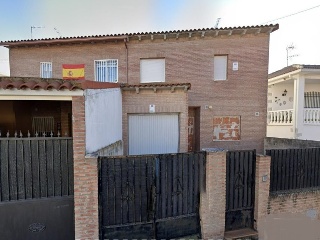 Chalet pareado en C/ Canalejas