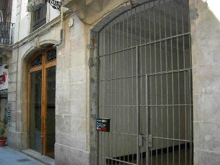 Locales comerciales en C/ Codols - Barcelona -