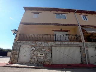Chalet adosado en C/ Lanchares, Sotillo de la Adrada (Ávila)