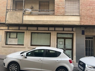 Local en C/ Ramón y Cajal, Huelma (Jaén)