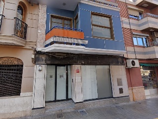 Casa adosada en  Av Gómez Ferrer, Sedaví (Valencia)