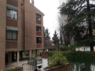 Piso y garaje en C/ Manises, Pozuelo de Alarcón (Madrid)