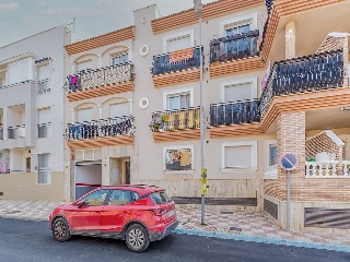 Conjunto de viviendas y garajes en C/ Bartolomï¿½ de las Casas, Roquetas de Mar (Almerï¿½a)
