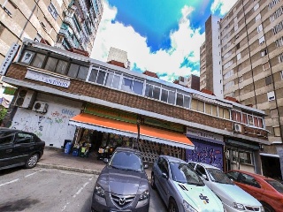 Local en C/ França - El Hospitalet de Llobregat - Barcelona