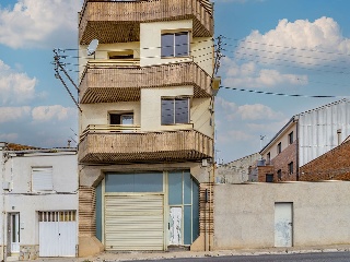 Casa en Av Sucs - Almacelles - Lleida