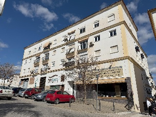 Piso, garaje y trastero en Av Constitución, Álora (Málaga)