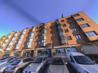 Locales en C/ Villa Merche (Resid. Pórtico de Alcalá), Alcalá de Henares (Madrid)