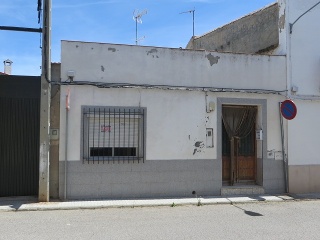 Casa adosada en C/ Inocente Hervás
