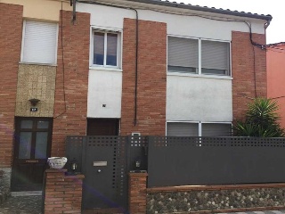 Casa adosada en C/ Bernat Metge - Santa Coloma de Farners - Girona