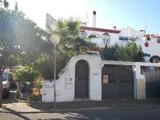 Vivienda en C/ Gladiolo, Mairena del Aljarafe (Sevilla)