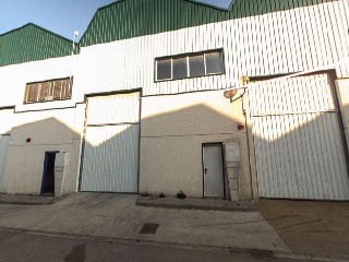 Naves en C/ la Vega