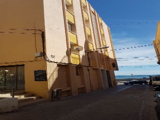 Local en C/ Andreu Llambrich - L´Ametlla de Mar - Tarragona