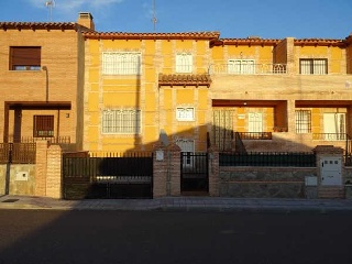 Casa adosada en C/ Manuel Machado, Añover de Tajo (Toledo)