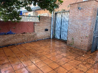 Casa adosada en C/ de las Eras, Meco (Madrid)