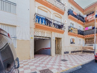 Piso con garaje en C/ Bartolomé de las Casas, Roquetas de Mar (Almería)