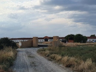 Nave industrial en  C/ La Requijada, Cuéllar (Segovia)