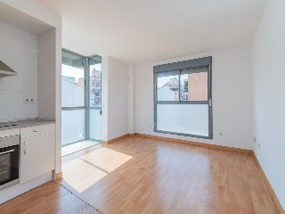 Estudio y Plaza de garaje en C/ Doctor Salgado - Madrid -