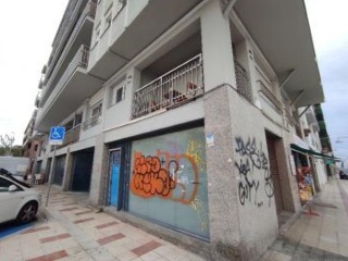 Local en C/ Angel Guimerá - El Masnou - Barcelona