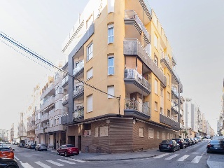 Piso en C/ Bergatín, Torrevieja (Alicante)