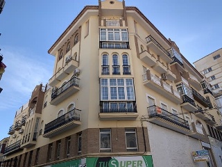 Piso con garaje en Pz Joaquín Costa - Loja - Granada