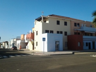 Piso en Av. Carmen Laffon, Burguillos (Sevilla)