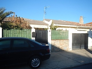 Chalet en Burguillos de Toledo (Toledo)