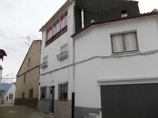 Casa adosada en C/ Pozo de la Huerta, Zarza de Granadilla (Cáceres)