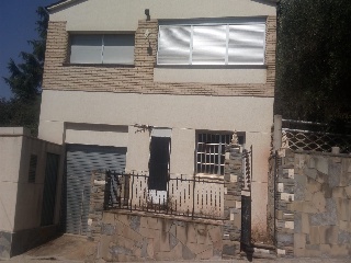 Chalet en C/ Barcelona, Castellnou de Bages (Barcelona)