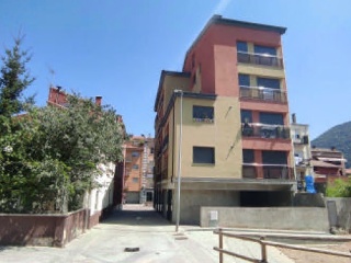 Garaje en C/ Barcelona, Ripoll (Girona)