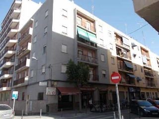 Pisos en C/ Teodoro Llorente y C/ Dr. Caro, Elche (Alicante)