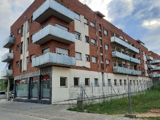 Piso y garaje en C/ Capellades, Sarrià de Ter (Girona)