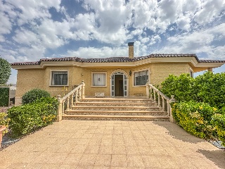 Chalet independiente en Orihuela