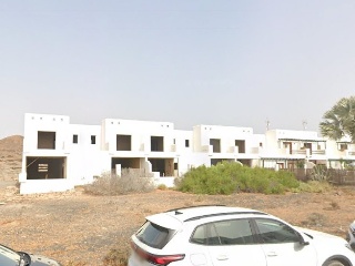 Adosados en construcción en C/ Sefio, Haría (Las Palmas)