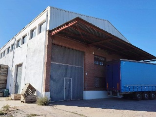 Nave industrial en Pt. Hondos de Giraba, Fraga (Huesca)