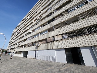 Piso en C/ Saturn - Sant Adrià de Besòs - Barcelona
