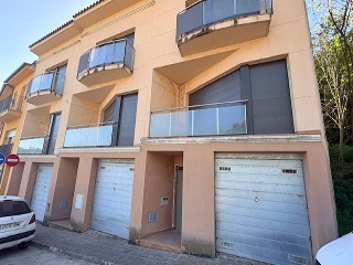 Chalets adosados en Arbúcies - Girona -