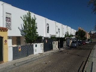 Chalet adosado en C/ Puerta de La Macarena - Bormujos - Sevilla