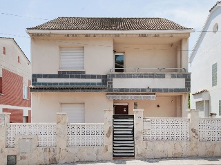 Chalet independiente en Av Quince - Santa Perpètua de Mogoda - Barcelona