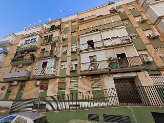 Piso en C/ León